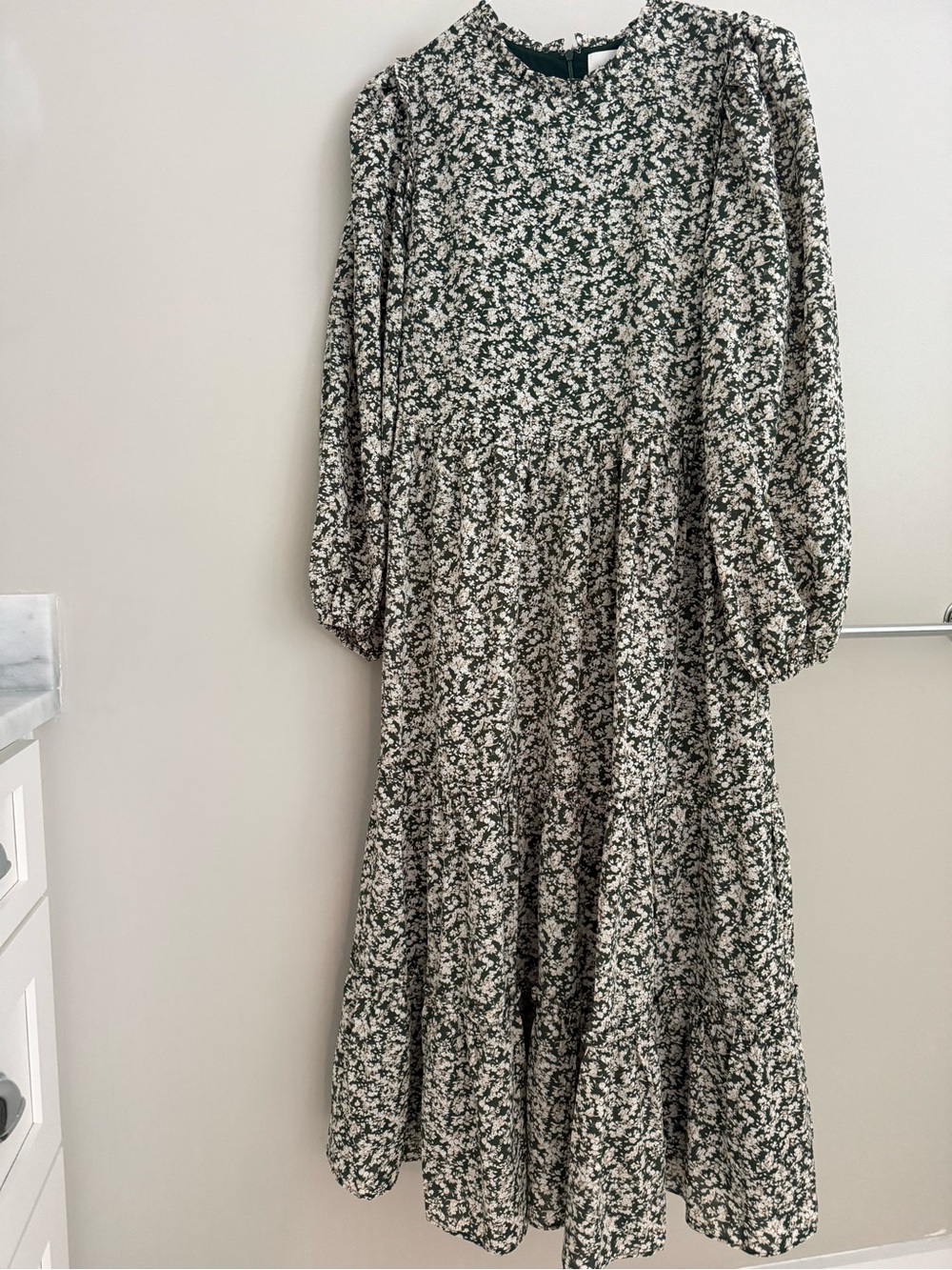 Women's Green Floral Tiered Maxi Dress with Puff Sleeves